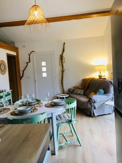 Cottage Combet Gîte Climatisé avec Jacuzzi Marsanne Extérieur photo